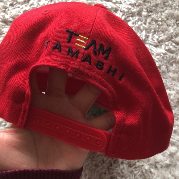 Spread love Red cap - Picture 4 of 5